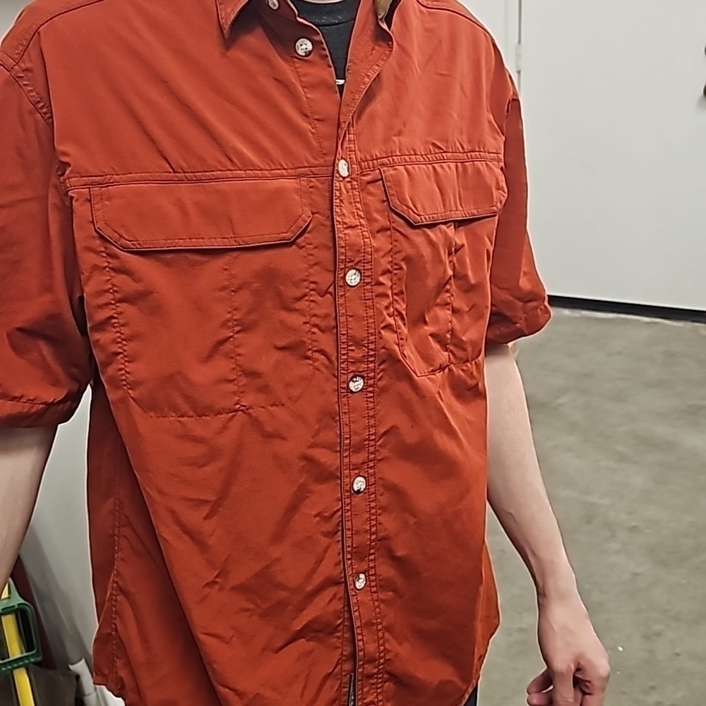 REI shirt Men Medium 100% Nylon Outdoor UPF 50+ Camping Fishing Hun Hike Orange